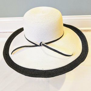 White Navy Wide Brim Sun Beach Hat